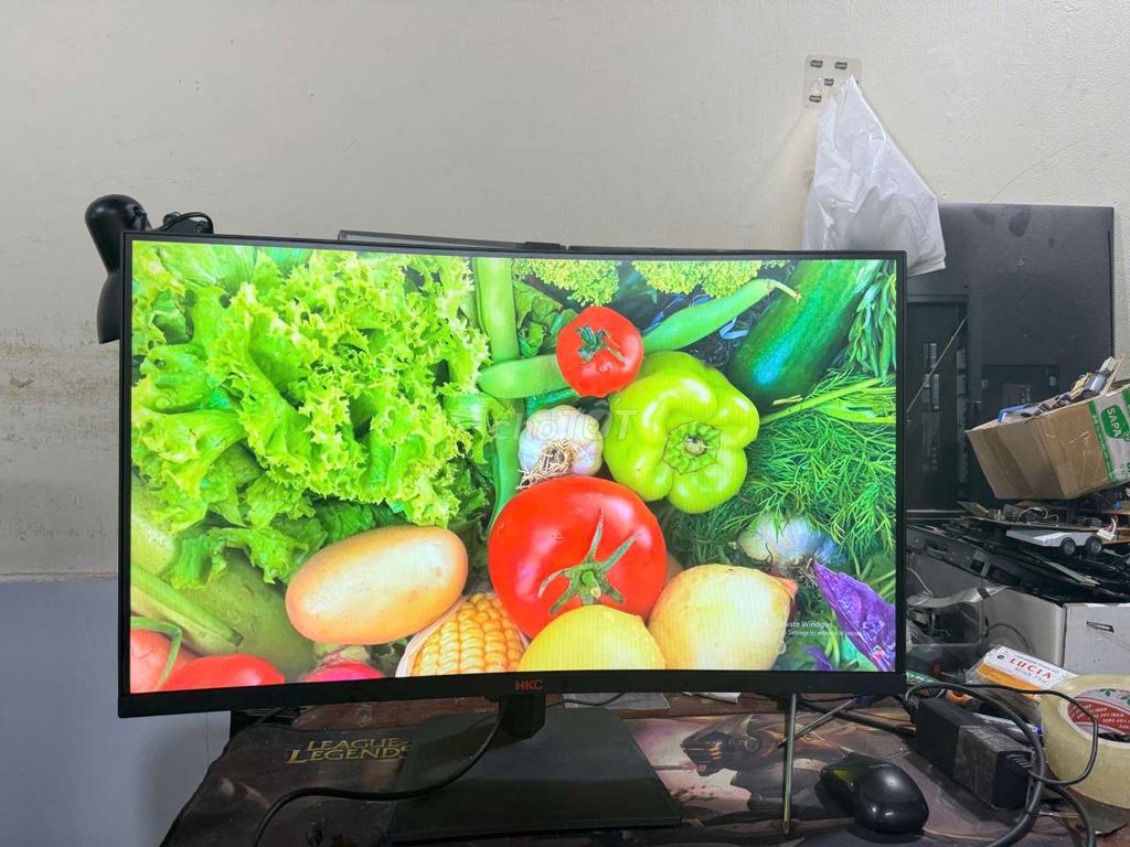 HKC 27 full viền 144hz ko chút lỗi lầm