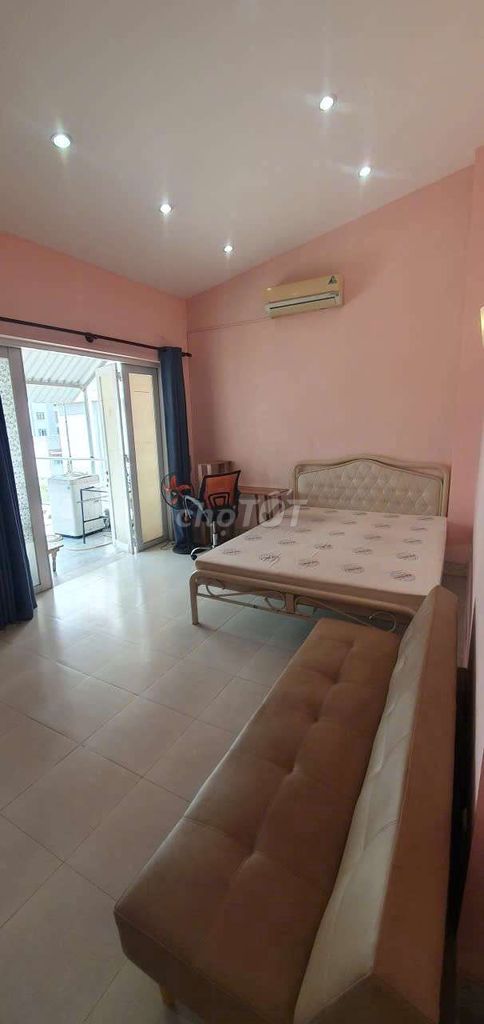 CHO THUÊ PHÒNG FULL NỘI THẤT TRONG VILLA SÂN VƯỜN Q7