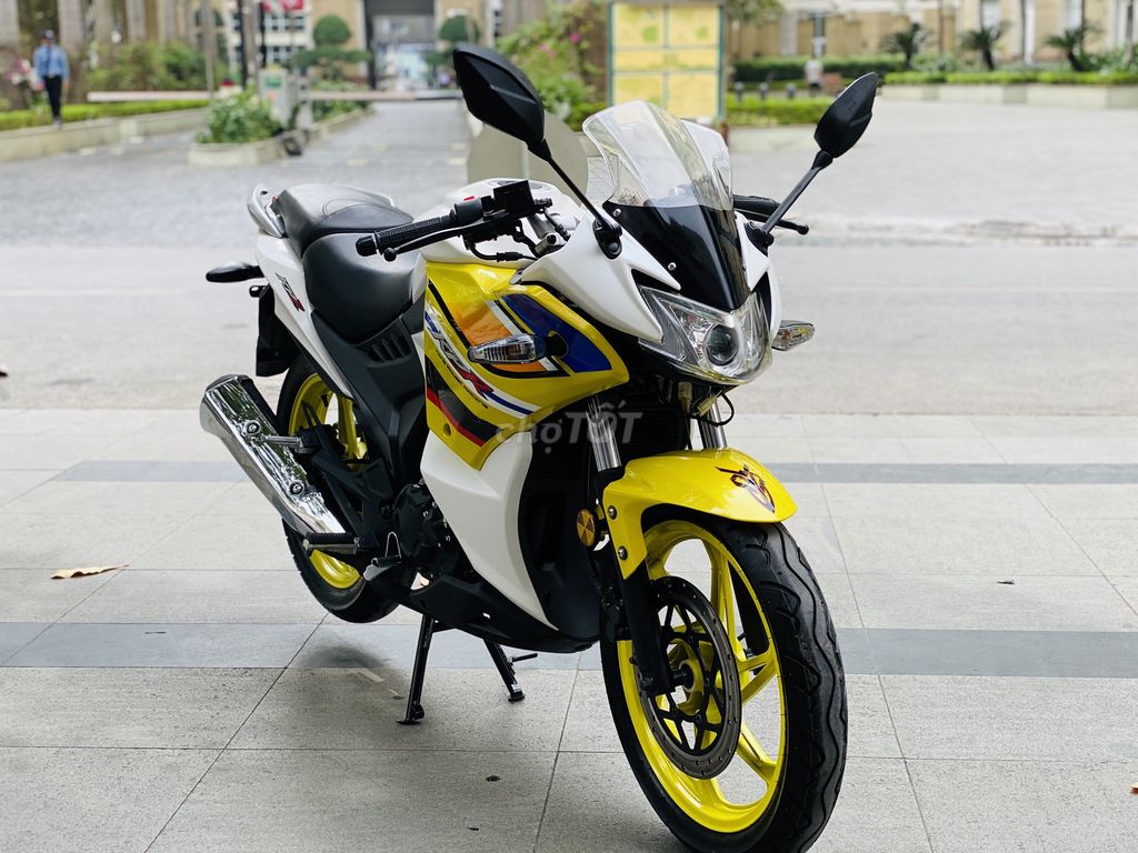 Honda KPR 150 FI Trắng Vàng Nhập Thái Máy ZIN 2022