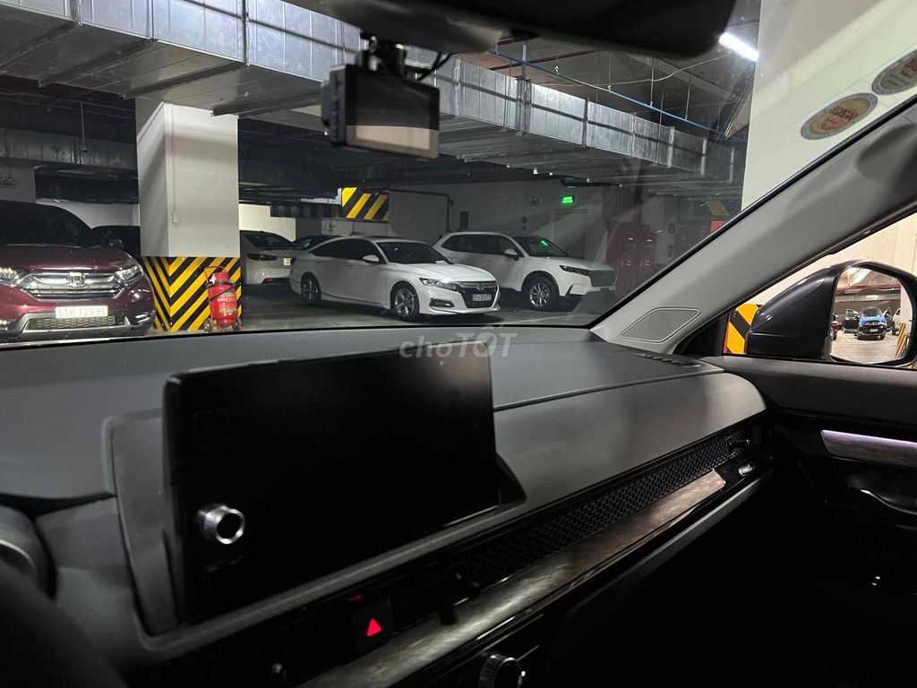 CRV L 2 CẦU AWD 2025, SIÊU LƯỚT, TIẾT KIỆM 180Tr. Mua bán Ô tô tại Quận 7 Tp Hồ Chí Minh được đăng bởi SHOWROOM HONDA ÔTÔ QUẬN 7 hình 9