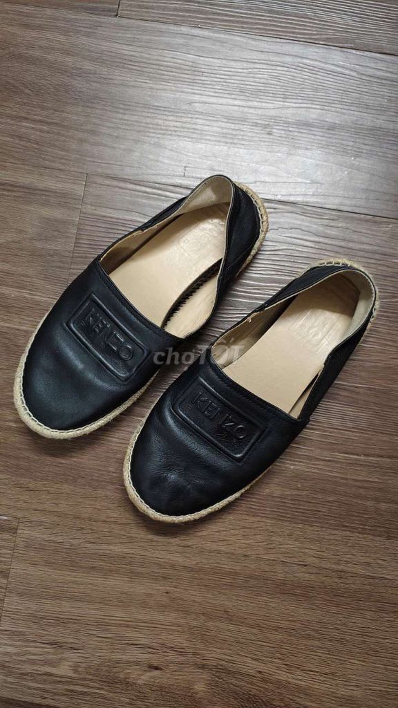 Giày lười Kenzo Da Đen Size 39. Mua bán Giày dép tại Quận 4 Tp Hồ Chí Minh được đăng bởi Anh Đinh hình 1
