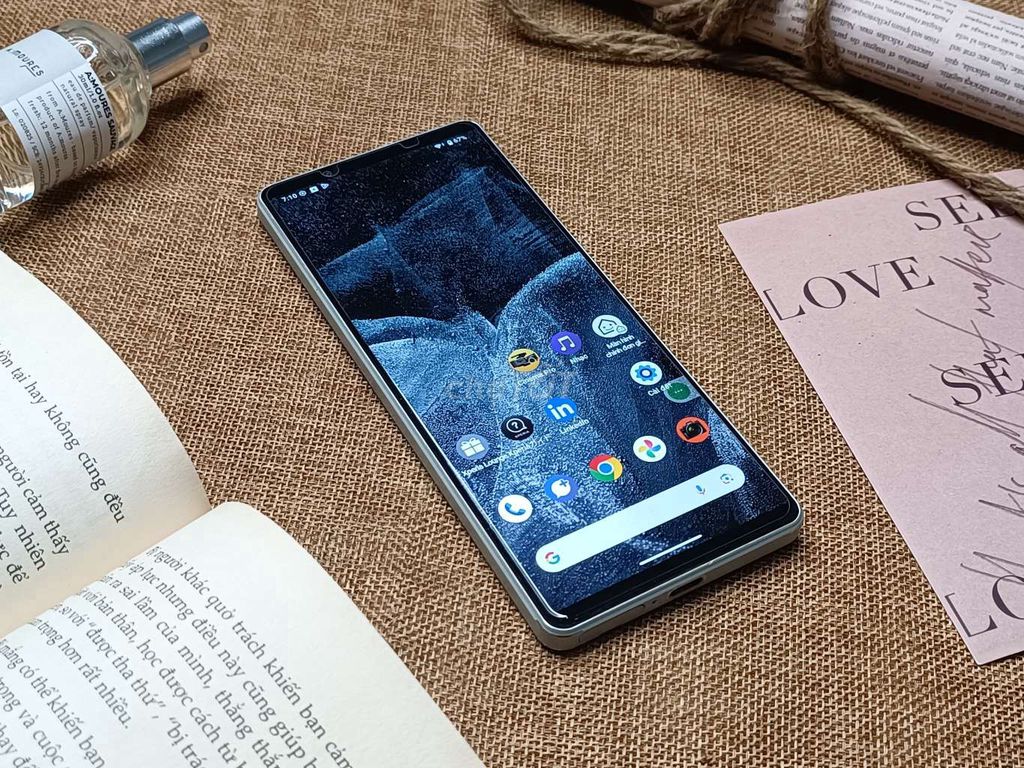Sony 1 mark 4 zin ram12/256 màn đẹp bh 1th ạ. Mua bán Điện thoại tại Thành phố Long Xuyên An Giang được đăng bởi Trung Mobile  hình 1