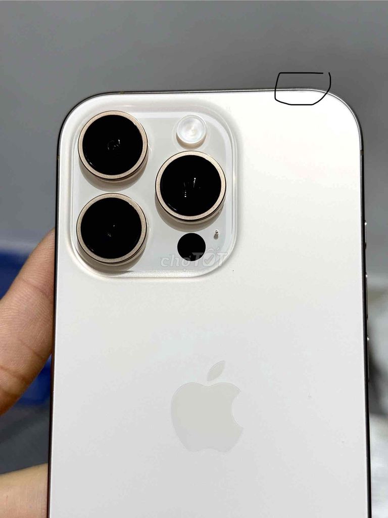 16pro 128gb Gold Pin 94 Zin áp. tróc thuỷ lưng nhẹ. Mua bán Điện thoại tại Quận 11 Tp Hồ Chí Minh được đăng bởi MT Mobile hình 1