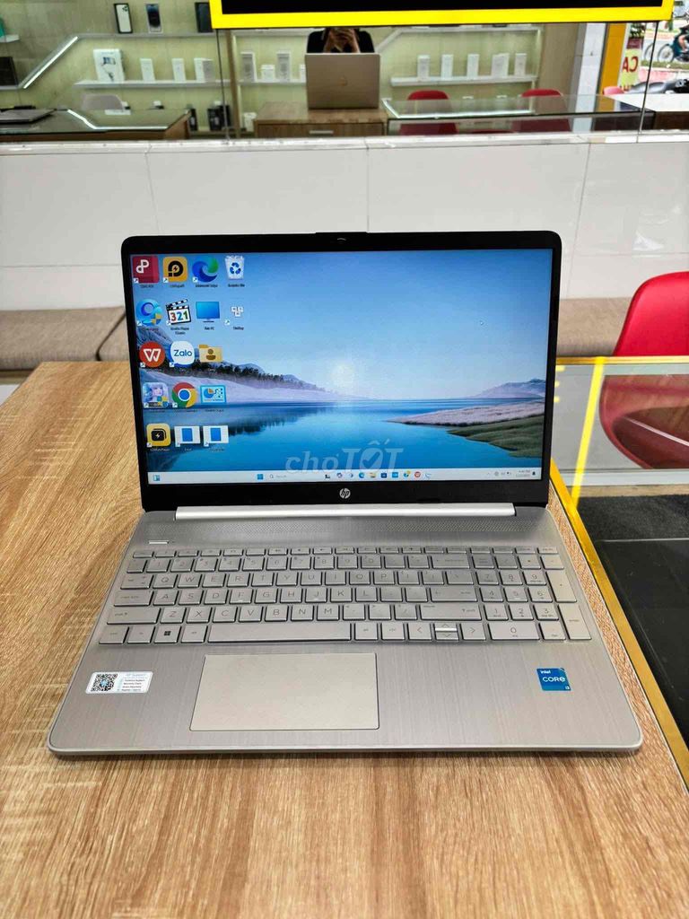 HP 15s-fq2xxx Core I3 - 1115G4 Ram 8G SSD 256G