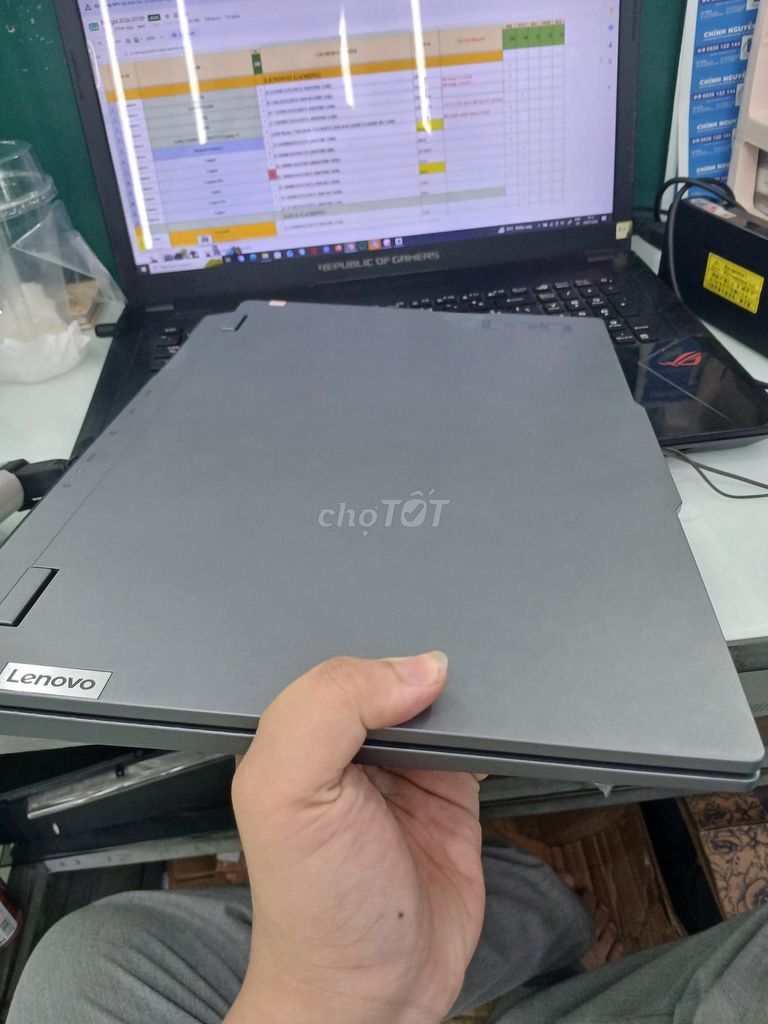 Lenovo LOQ AMD Ryzen 5 16GB/512GB RTX 4050 Xám. Mua bán Laptop tại Quận Thanh Khê Đà Nẵng được đăng bởi Phạm Văn Minh Đức hình 1