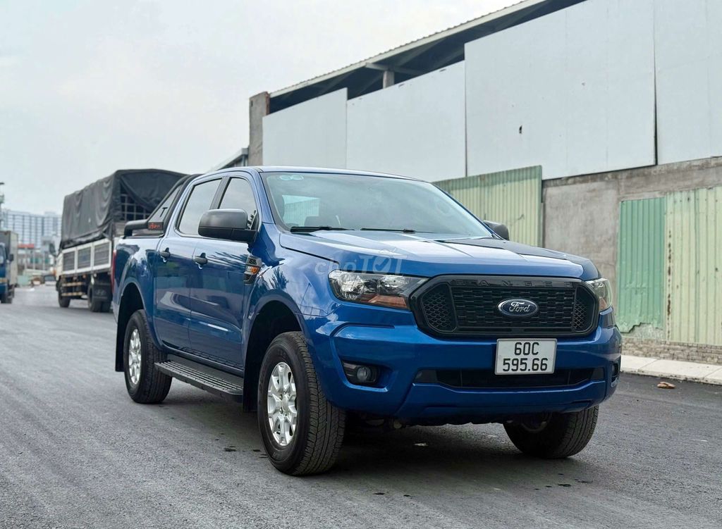 Ford Ranger XLS 2.2L 4x2 AT SX2021 - Chỉ 27000 km