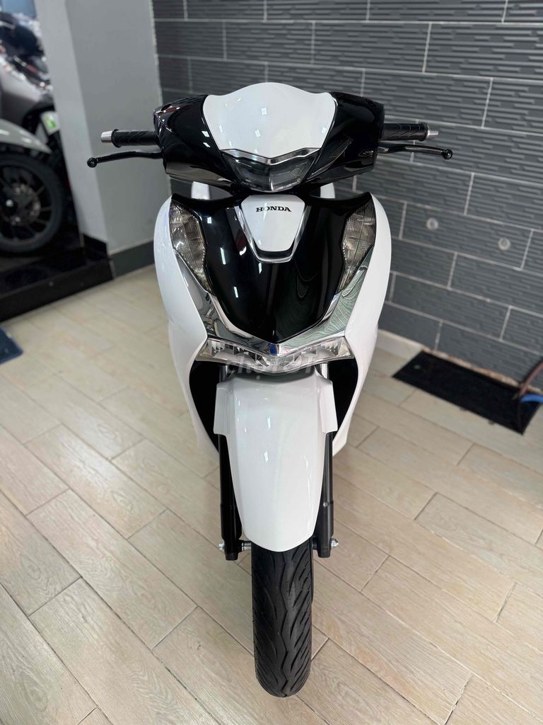 Honda SH150 date 2022 Trắng Đen Sporty Bstp