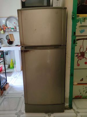Tủ lạnh Sharp 180l