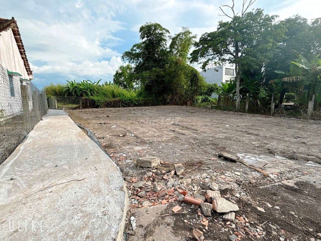 Đất thổ 85m2 giá 270tr. Mua bán đất tại Huyện Tân Trụ Long An được đăng bởi nguyễn anh tuấn hình 1
