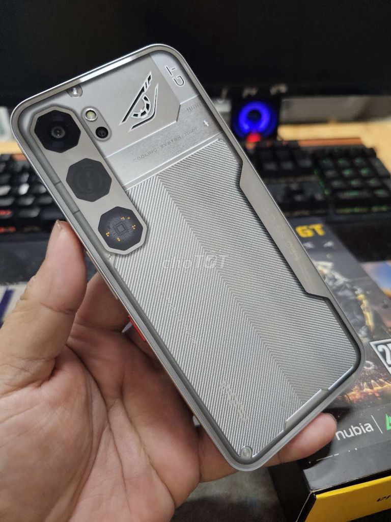 Nubia Neo 5 GT 12GB/256GB Bạc. Mua bán Điện thoại tại Thành phố Buôn Ma Thuột Đắk Lắk được đăng bởi Phúc Khang Mobile hình 1