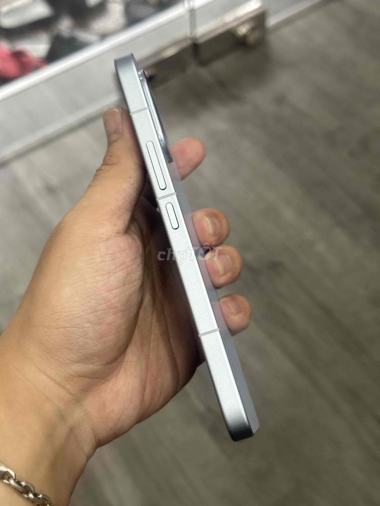 Redmi Turbo 5 Max 12GB/256GB Bạc. Mua bán Điện thoại tại Thành phố Dĩ An Bình Dương được đăng bởi phuc hình 1
