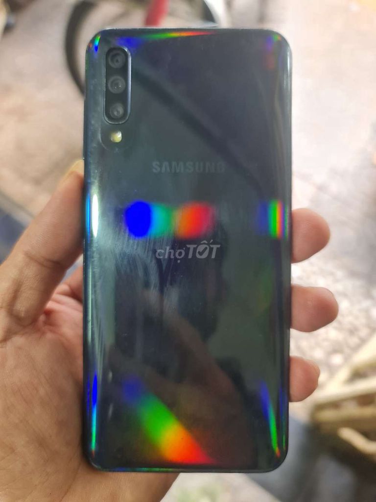 Samsung Galaxy A50 128GB Đen 6GB. Mua bán Điện thoại tại Thành phố Biên Hòa Đồng Nai được đăng bởi Lehoang Minhphu hình 1
