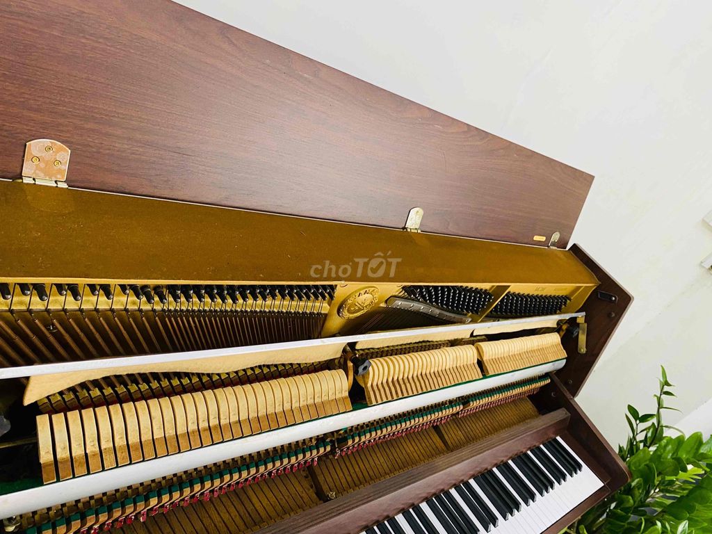 piano cơ yamaha MC 101 Cao cấp seri 4105020