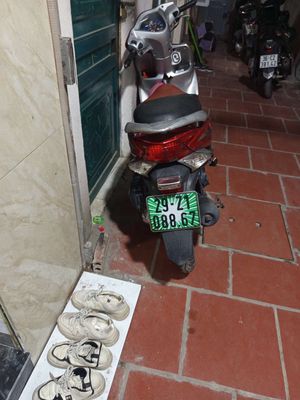 Honda Vision Đỏ bạc. Mua bán Xe máy tại Quận Hoàng Mai Hà Nội được đăng bởi BinhHue