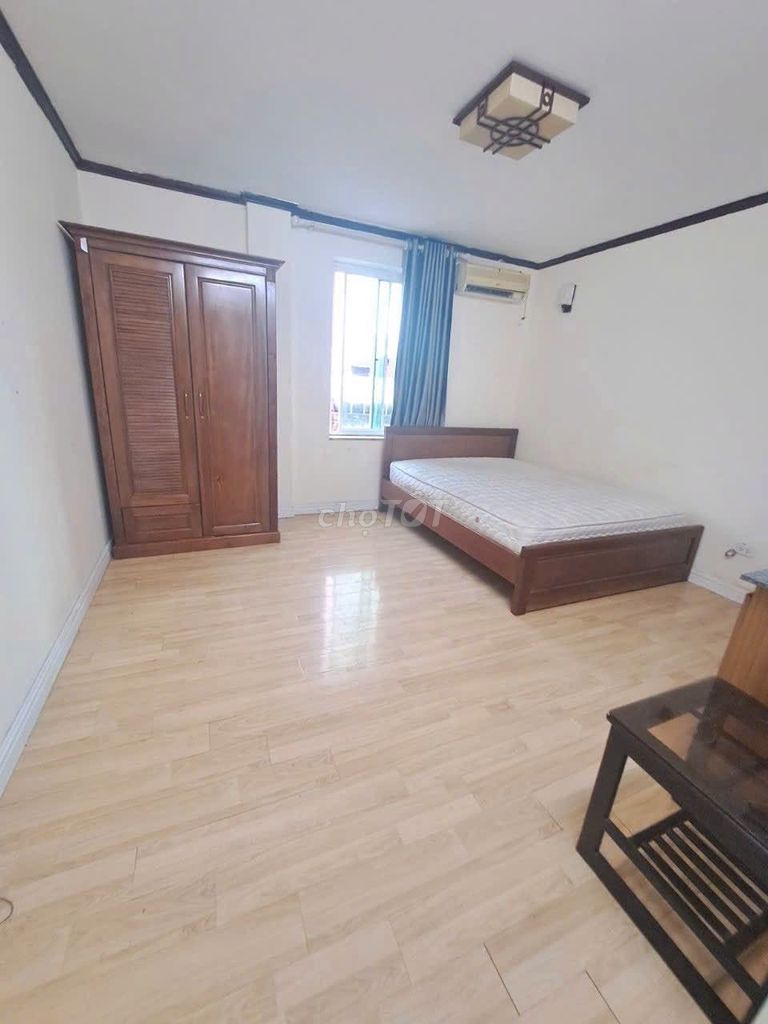 Phòng trọ có thang máy 4tr2 Trần Duy Hưng, Đống Đa