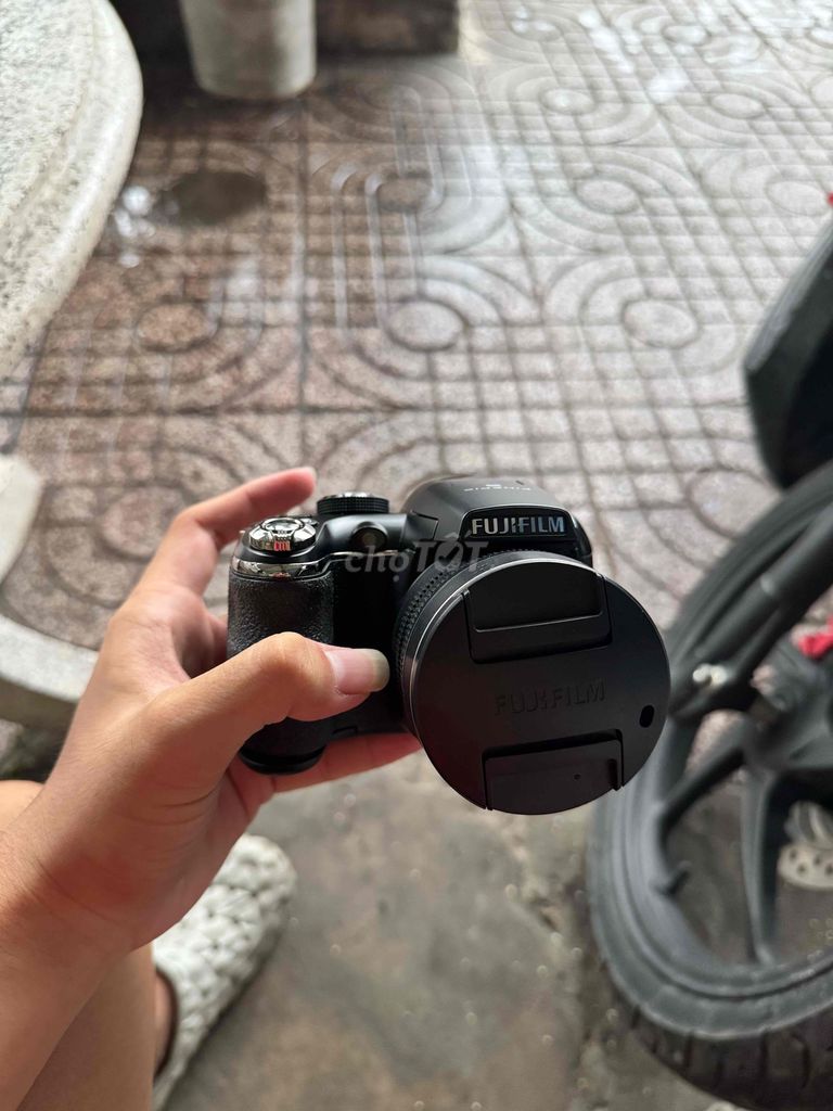 Máy ảnh Fujifilm Finepix S4900 Đen Còn mới. Mua bán Máy ảnh, Máy quay tại Thành phố Long Xuyên An Giang được đăng bởi Lê Đức Trọng hình 1