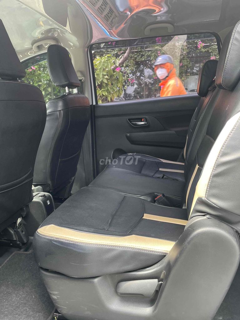 Suzuki Ertiga Hybrid 2023 Trắng 51.000km. Mua bán Ô tô tại Thành phố Thủ Đức Tp Hồ Chí Minh được đăng bởi Cargo hình 7