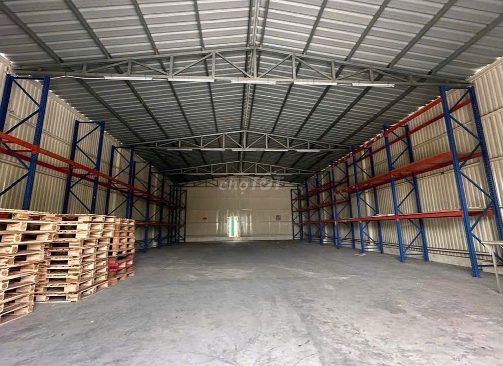 Cho thuê kho giá rẻ Quận 7 - DT 400m2, giá chỉ 30tr/th