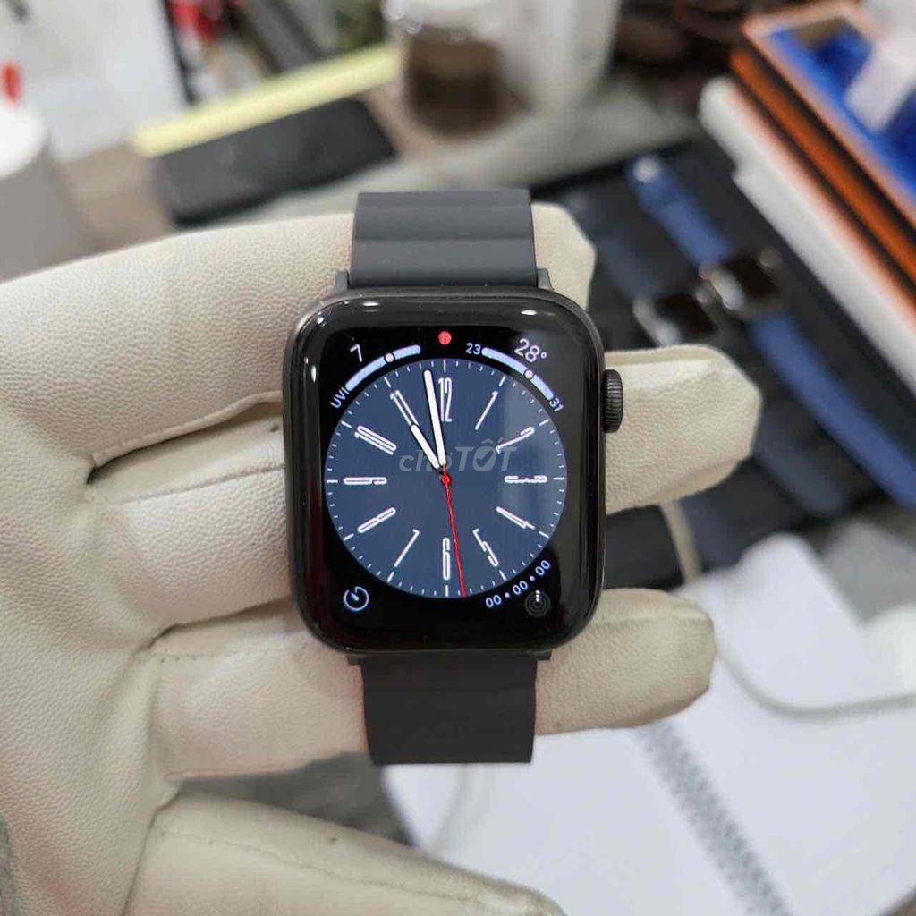 Apple Watch Seri 5 gray 44mm