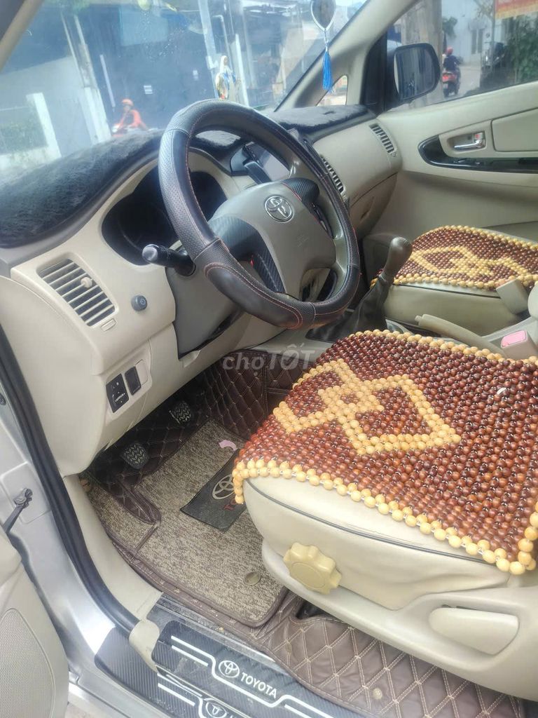 Toyota Innova 2015 Full 104814 km. Mua bán Ô tô tại Quận Gò Vấp Tp Hồ Chí Minh được đăng bởi ĐẠT NGUYỄN hình 6