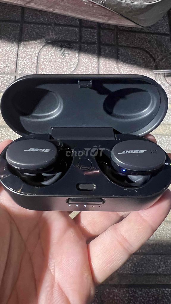 Tai nghe Bose Sport Earbuds Đen. Mua bán Tivi, Âm thanh tại Quận 3 Tp Hồ Chí Minh được đăng bởi Mộc Lu hình 1
