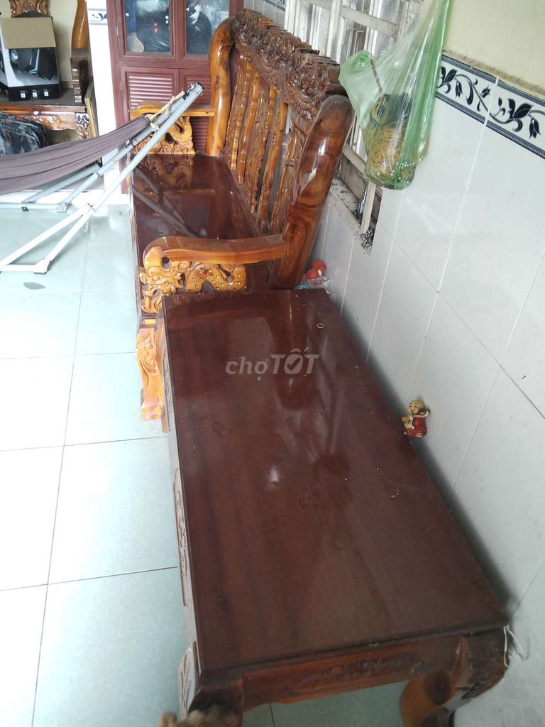 Bộ bàn ghế salon Gỗ chàm Nâu đã sử dụng. Mua bán Bàn ghế tại Thành phố Long Khánh Đồng Nai được đăng bởi Thao Kim hình 1
