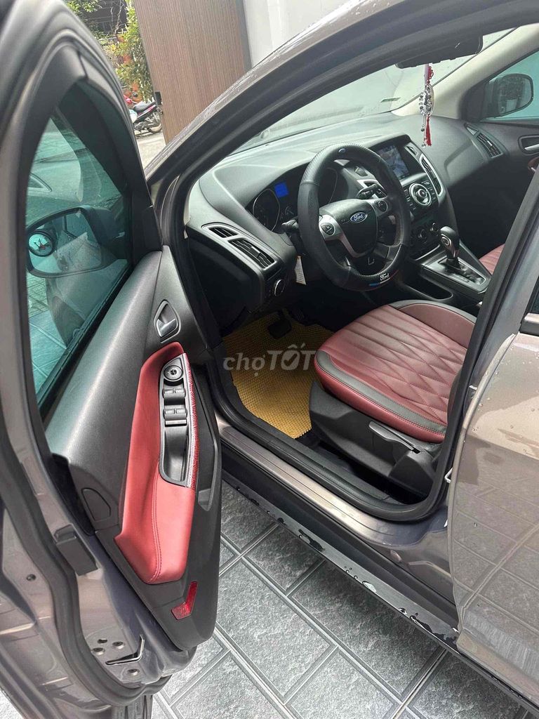 cần bán  Ford Focus 2013  1.6 AT - 95.000km. Mua bán Ô tô tại Thành phố Tam Kỳ Quảng Nam được đăng bởi Mr Hưng hình 5