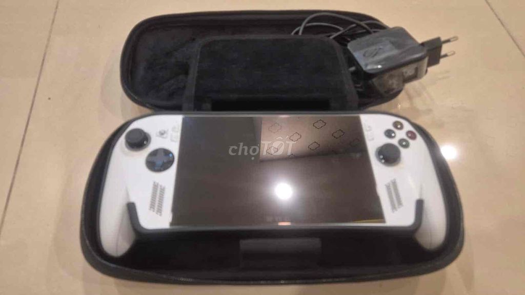 ROG Xbox Rally Trắng, Đen Mới. Mua bán Thiết bị chơi game tại Quận Tân Bình Tp Hồ Chí Minh được đăng bởi Anything hình 1