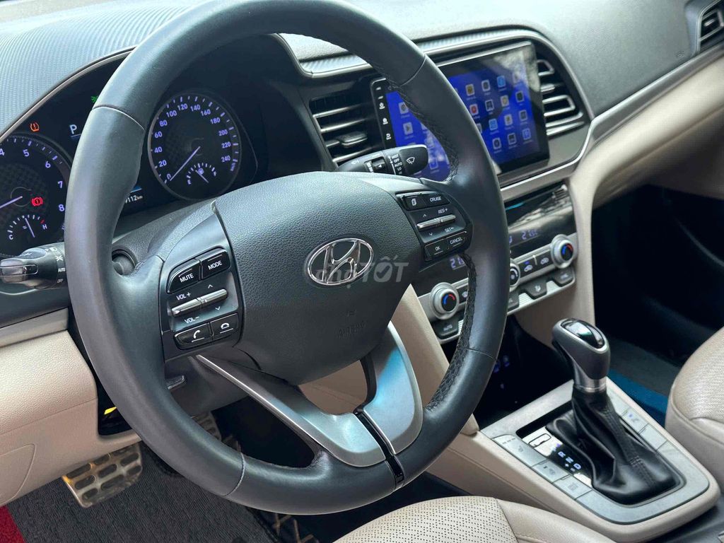 Hyundai Elantra 2020 2.0 AT - 72000 km bao zin. Mua bán Ô tô tại Quận Hoàng Mai Hà Nội được đăng bởi A công hình 4