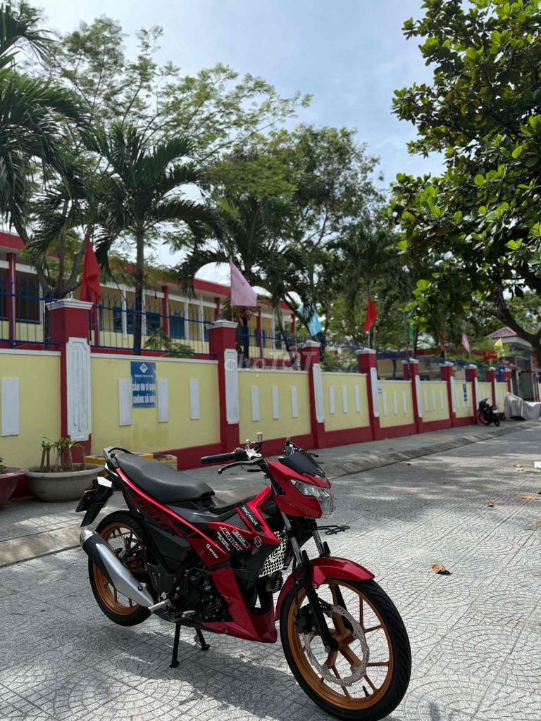 Nhượng lại Satria bs43 siêu đẹp máy móc nguyên rin. Mua bán Xe máy tại Quận Sơn Trà Đà Nẵng được đăng bởi Huan Motor hình 1