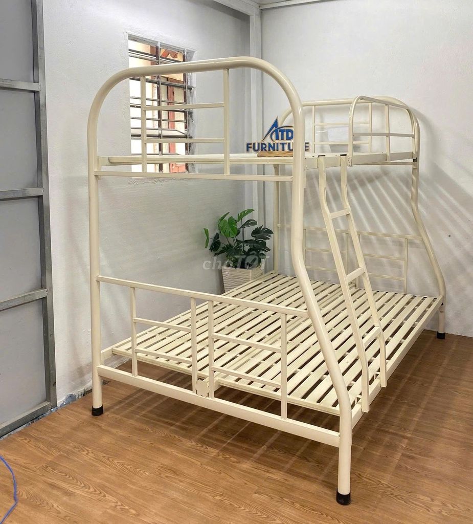 Giường tầng + Giường tầng + Giường tầng. Mua bán Giường, chăn ga gối nệm tại Quận 1 Tp Hồ Chí Minh được đăng bởi Tổng Kho Nội Thất Sài Gòn hình 1