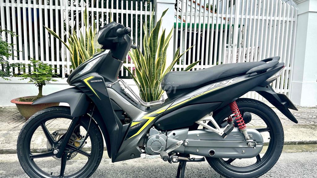 HONDA RSX 110 FI. Mua bán Xe máy tại Huyện Trà Ôn Vĩnh Long được đăng bởi Cửa hàng xe Phương Linh hình 2