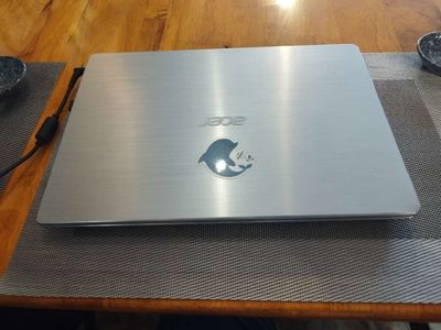 Cần bán laptop Acer Swift 3