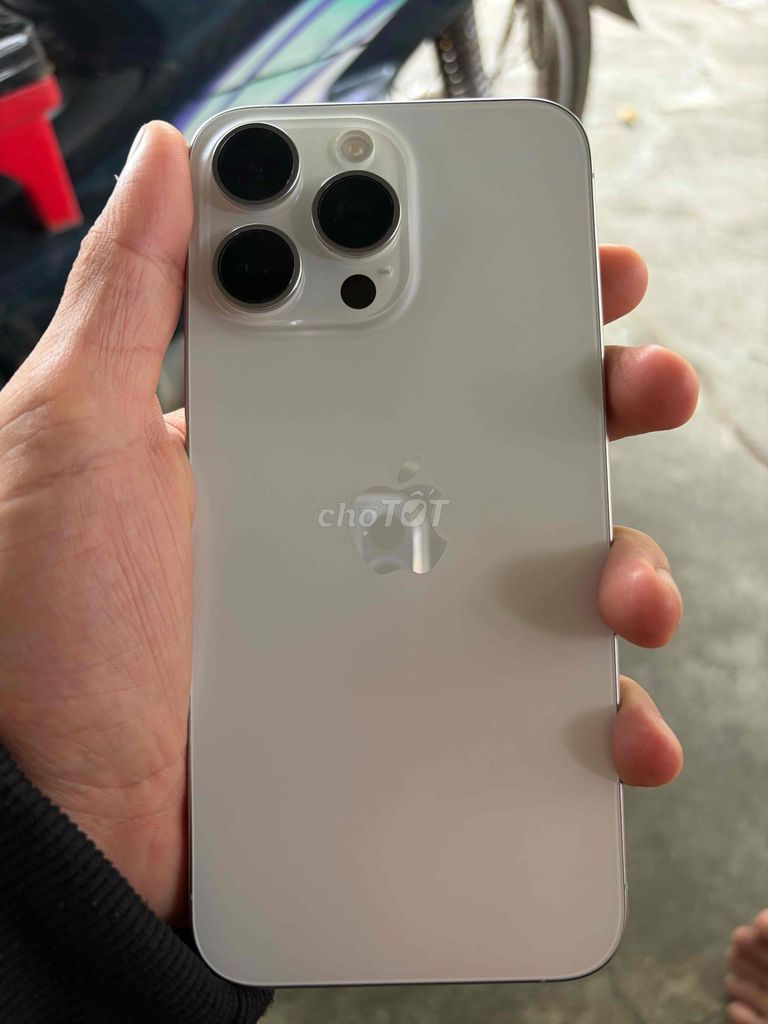 Apple iPhone 15 Pro Max 1TB Trắng. Mua bán Điện thoại tại Thành phố Qui Nhơn Bình Định được đăng bởi Thành Lâm hình 1