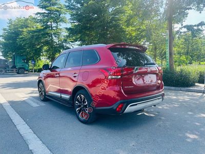 Mitsubishi Outlander CVT. Mua bán Ô tô tại Quận Hoàng Mai Hà Nội được đăng bởi NGUYỄN DUY ÂN