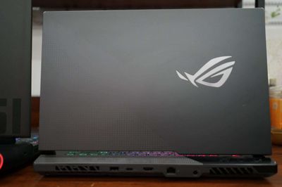 Asus Rog Strix G513IM R7 4800H 16GB/512GB