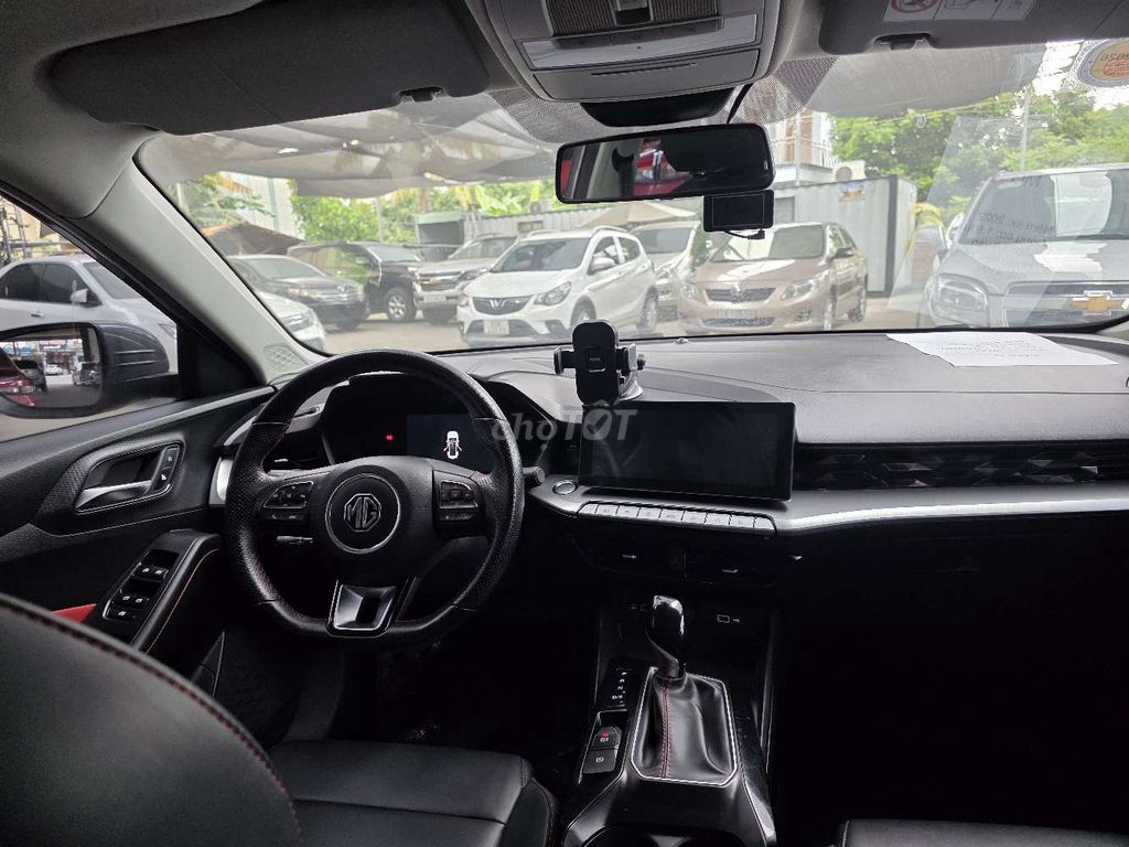 2022 Luxury - 39000 km siêu mới. Mua bán Ô tô tại Thành phố Dĩ An Bình Dương được đăng bởi Huy Luân Auto hình 6