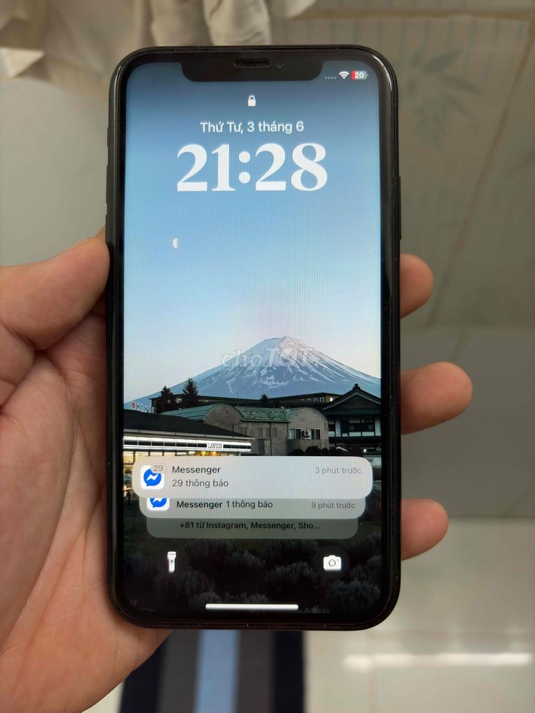iPhone XR 64GB Đen Đã sử dụng. Mua bán Điện thoại tại Quận Tân Phú Tp Hồ Chí Minh được đăng bởi Lộc hình 1