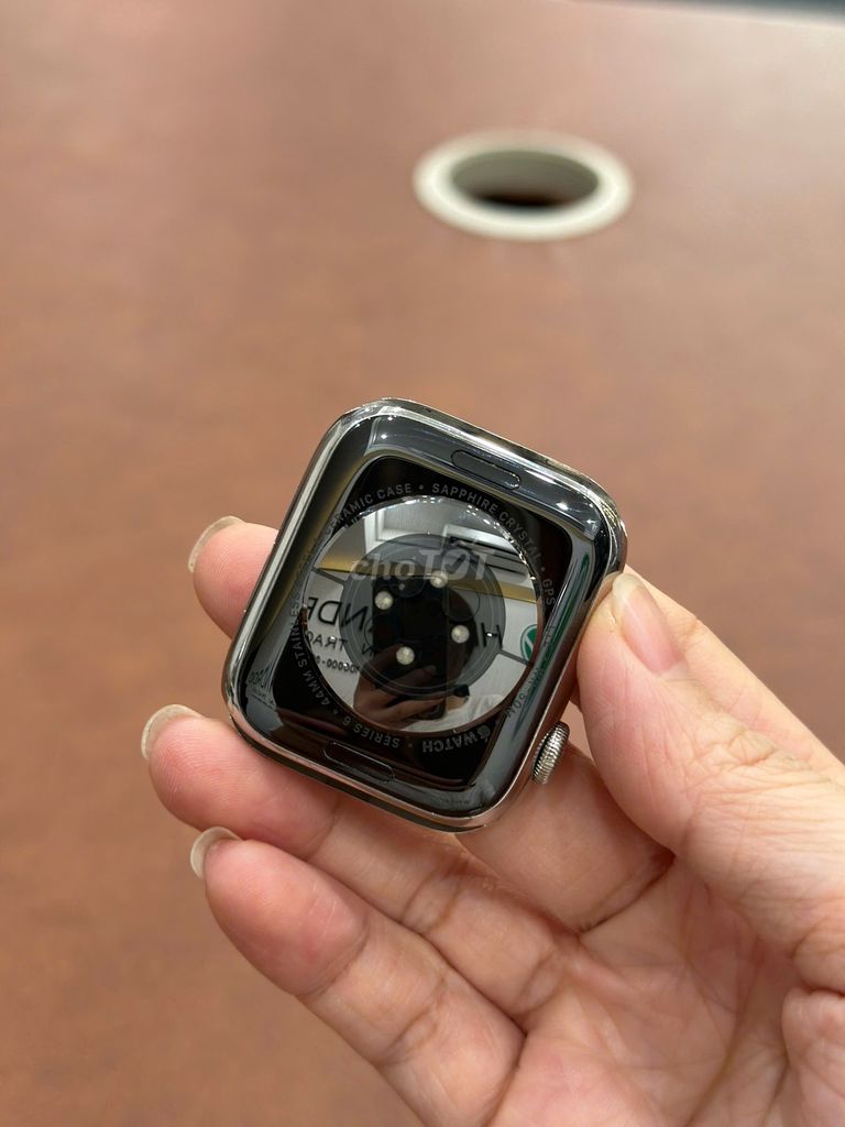 Apple Watch Series 6 Thép 44mm màu Trắng đẹp 98%