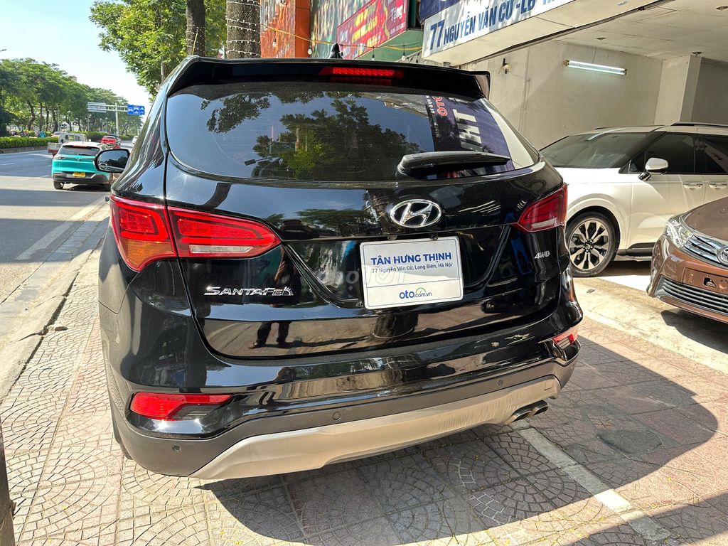 Hyundai Santa Fe 2.4 AT AWD 2017 đk 2018. Mua bán Ô tô tại Quận Long Biên Hà Nội được đăng bởi AUTO TÂN HƯNG THỊNH hình 7