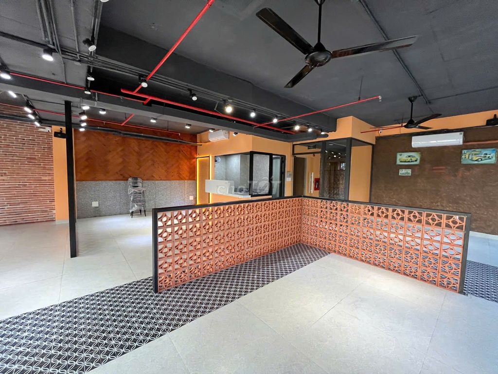 Tuyển dụng Nhân viên dọn vệ sinh Nhà hàng. Việc làm Tạp vụ tại Quận Hải Châu Đà Nẵng được đăng bởi Tran Phuong hình 1