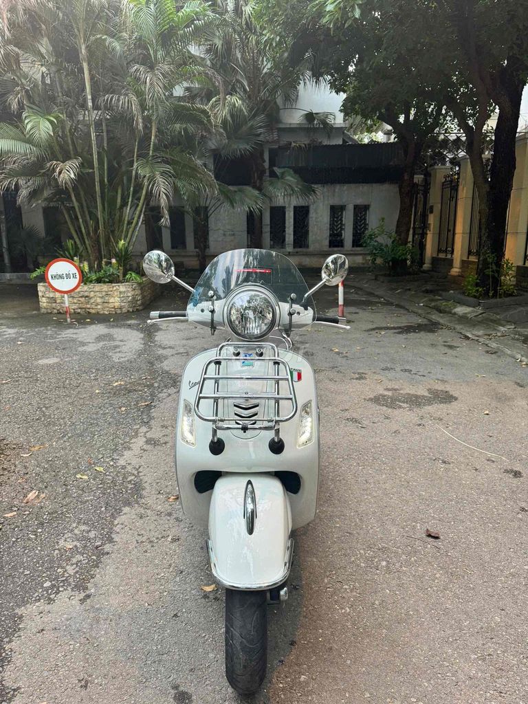 Chính chủ bán vespa gts 125 2017. Mua bán Xe máy tại Quận Cầu Giấy Hà Nội được đăng bởi Nguyễn việt  hình 4