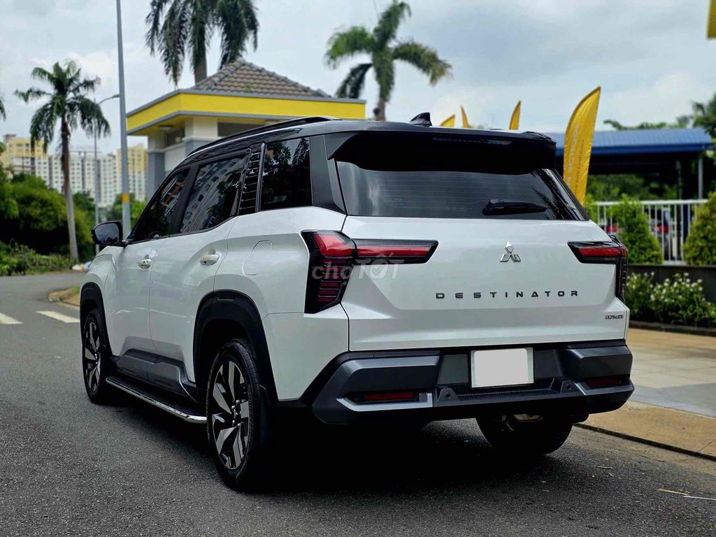 Mitsubishi Destinator Ultimate 2026
