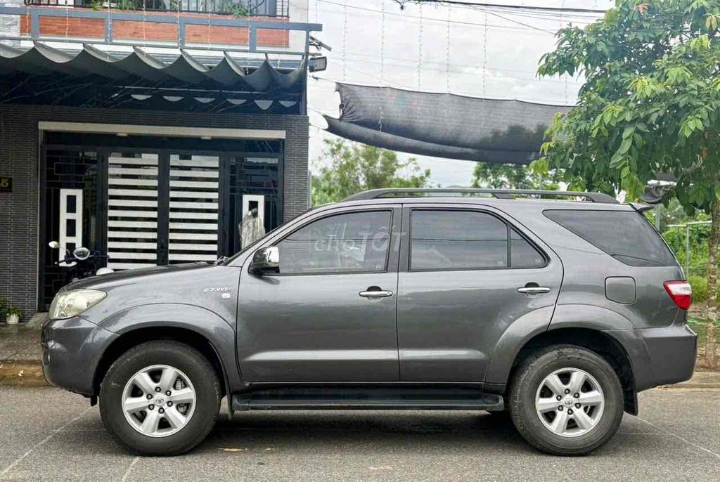 Toyota Fortuner 2010 2.7V  xe đẹp. Mua bán Ô tô tại Quận Liên Chiểu Đà Nẵng được đăng bởi toàn hình 2