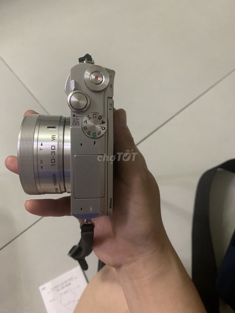 Máy ảnh nikon 1 J5