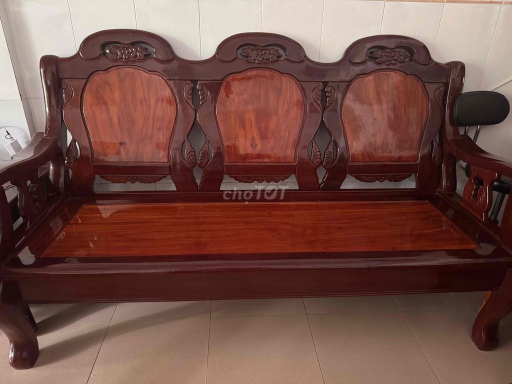 Bộ bàn ghế gỗ phòng khách. Mua bán Bàn ghế tại Thành phố Bạc Liêu Bạc Liêu được đăng bởi Minh Viễn hình 1