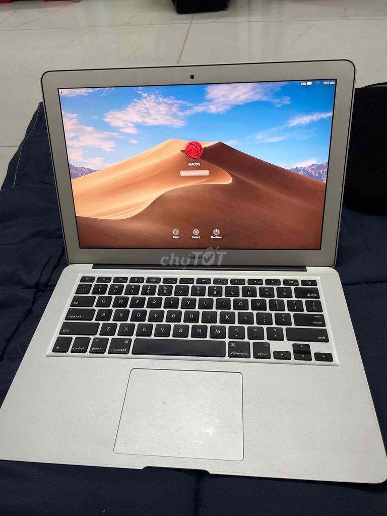 MACBOOK AIR i7 Ram 8 SSD 500