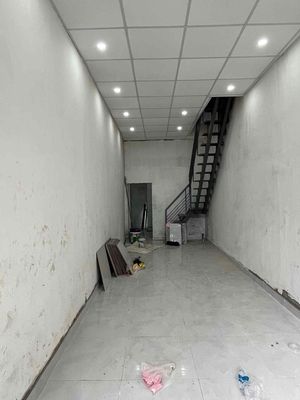 Аренда · 2 комн. · 36 м² · Quận 11, ул. Đường Lê Thị Bạch Cát