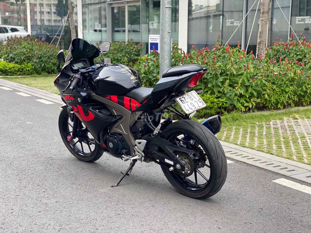 Cần bán xe Moto Suzuki GSX 150cc khoá  Smartkey. Mua bán Xe máy tại Quận Gò Vấp Tp Hồ Chí Minh được đăng bởi Cửa hàng xe máy văn phúc hình 13