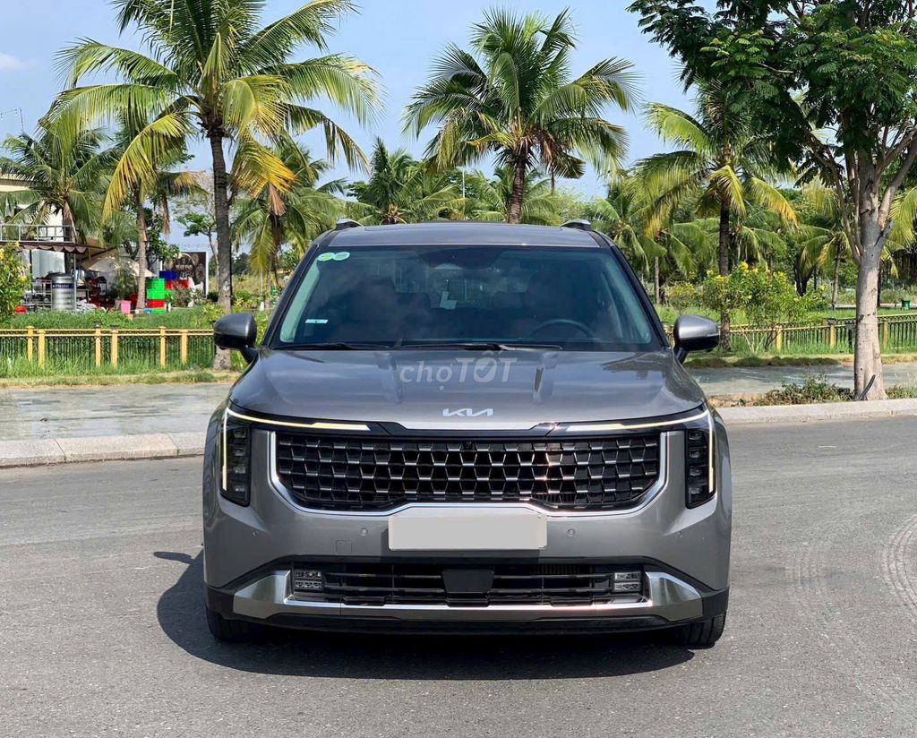 KIA CARNIVAL 2.2D SIGNATURE 7S 2025 GIA ĐÌNH LƯỚT